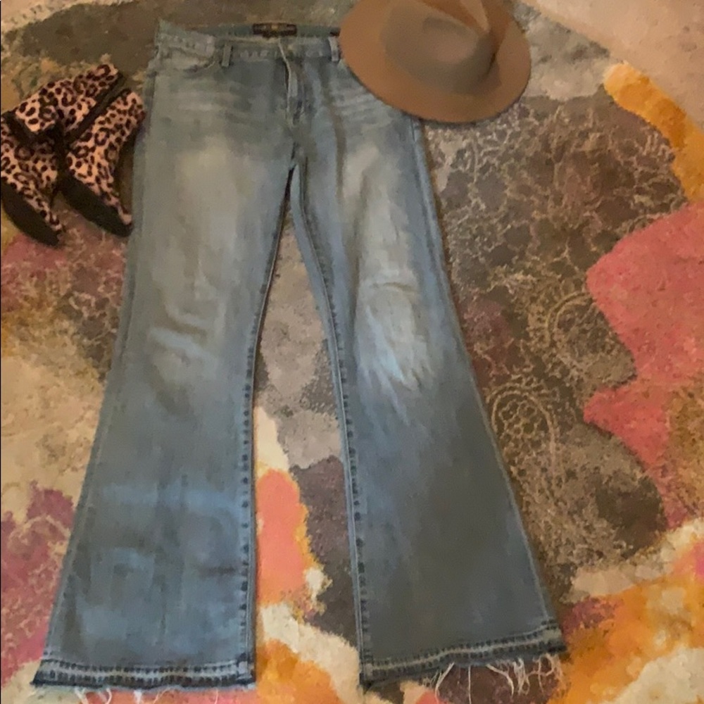 Lucky brand Olivia flare size 8